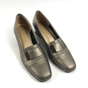 Magdesian Vintage Women’s Pump Heels Size 6.5M